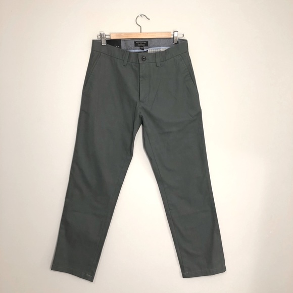 Banana Republic Emerson Chino 30x32 - Picture 2 of 5